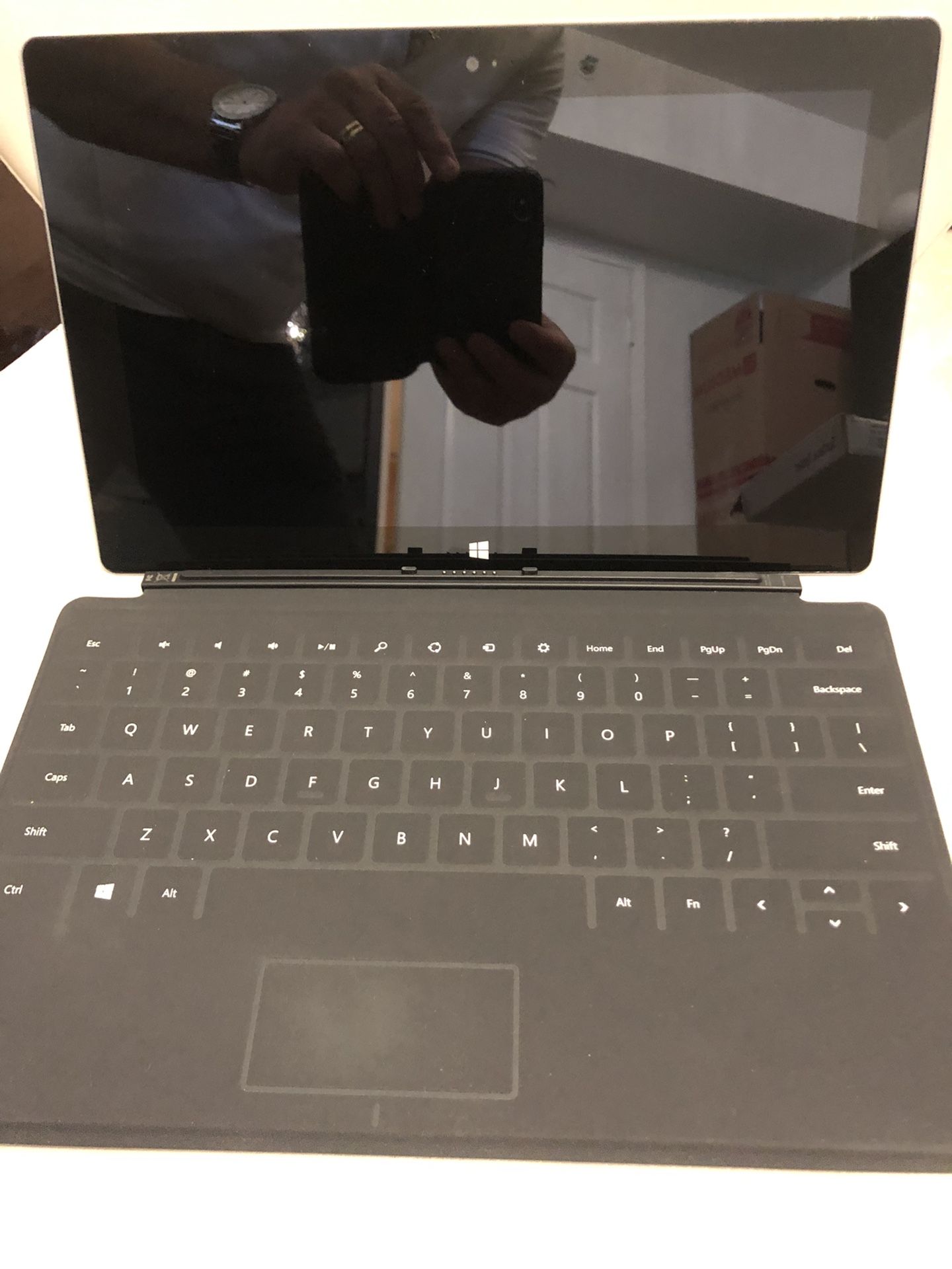 MICROSOFT SURFACE TABLET 10.6” With Keyboard