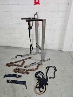 $175 Body-Solid Dip Station with Gymnastic Rings, Chains, and Wrist Wraps. Delivery for extra

Durable steel dip station with a gray finish and black 