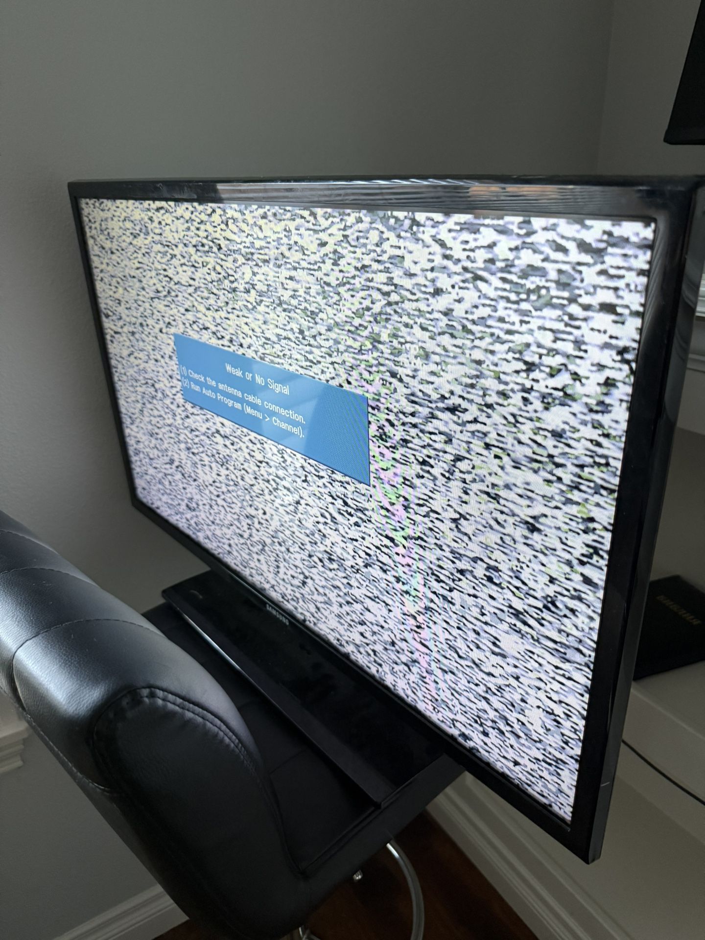 Samsung UN32EH4003 32" 720p 60Hz LED TV