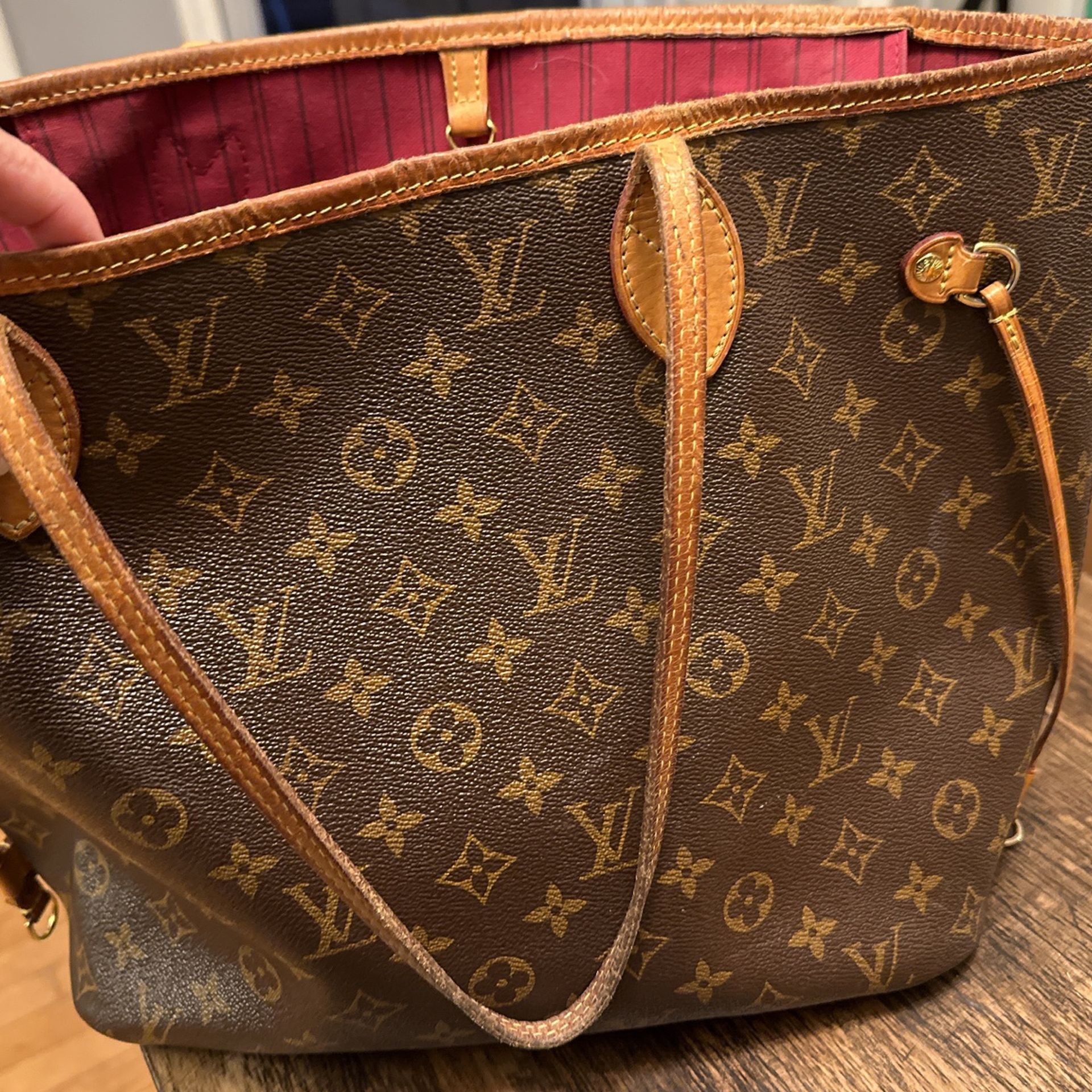 Louis Vuitton Authentic Neverfull