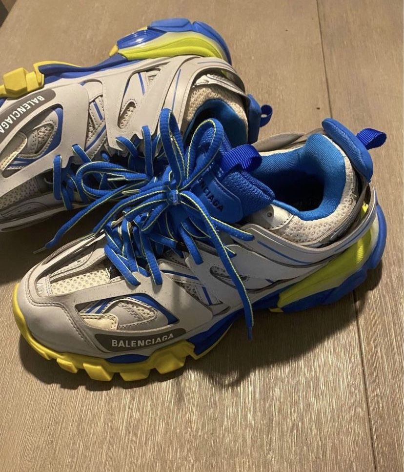 Balenciaga Size 10