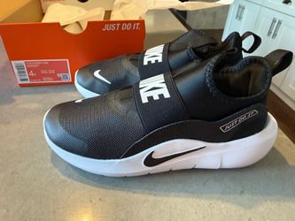 New** 4y Nike Flex Runner 4 (GS)