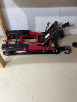 Motorcycle lift