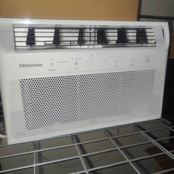 Hisense 8,000 BTU Smart Window Air Conditioner with Wi-Fi and Remote Control