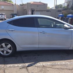 2012 Hyundai Elantra