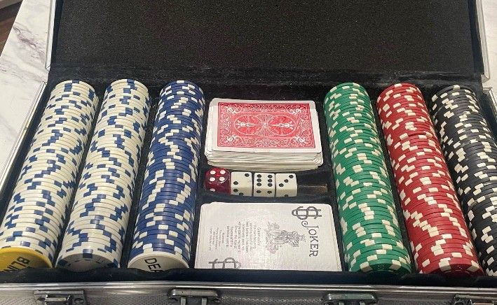 Poker Chips And Case