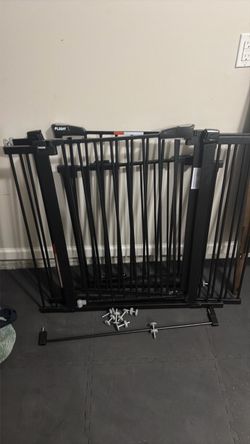 Dog/baby gates
