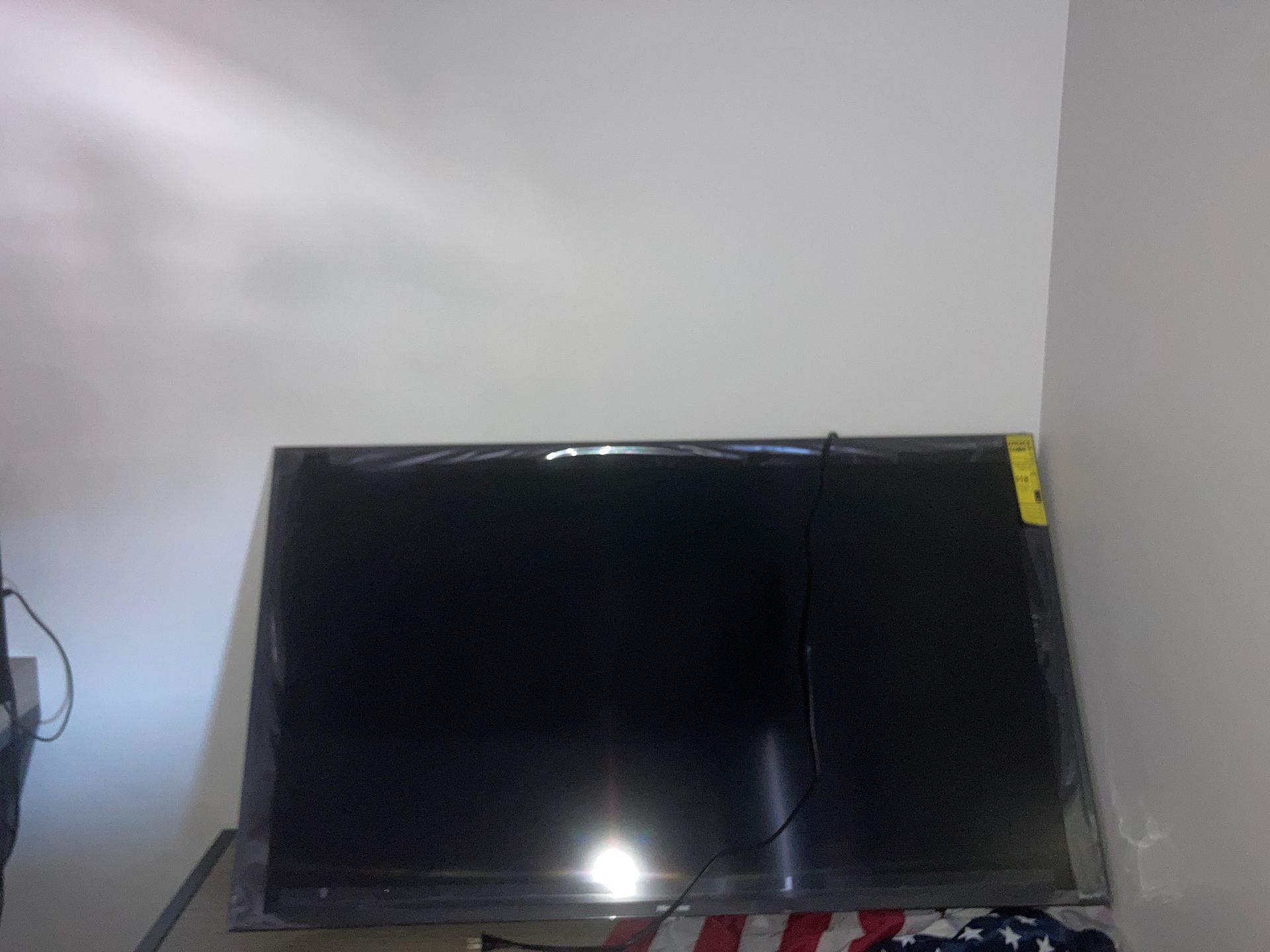 40 inch TV unboxed used 2-3 times
