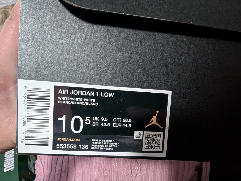 Air Jordan 1 Low