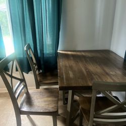 Kitchen Table And 3 Chairs 