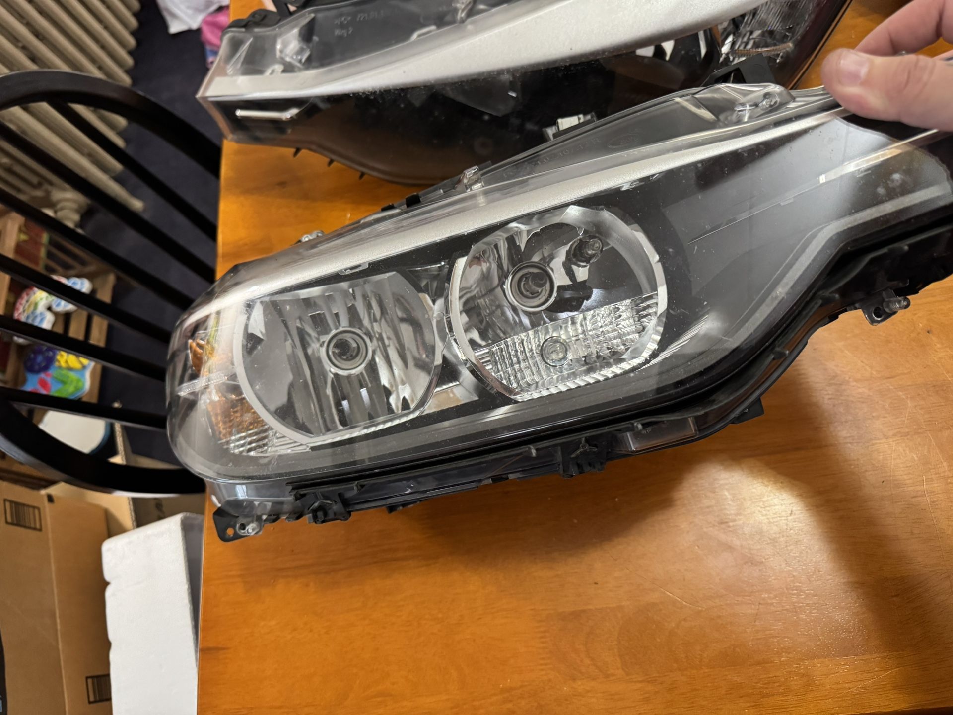 2014 BMW 3 Series Headlight Assemblies / 328i / OEM / Good Condition