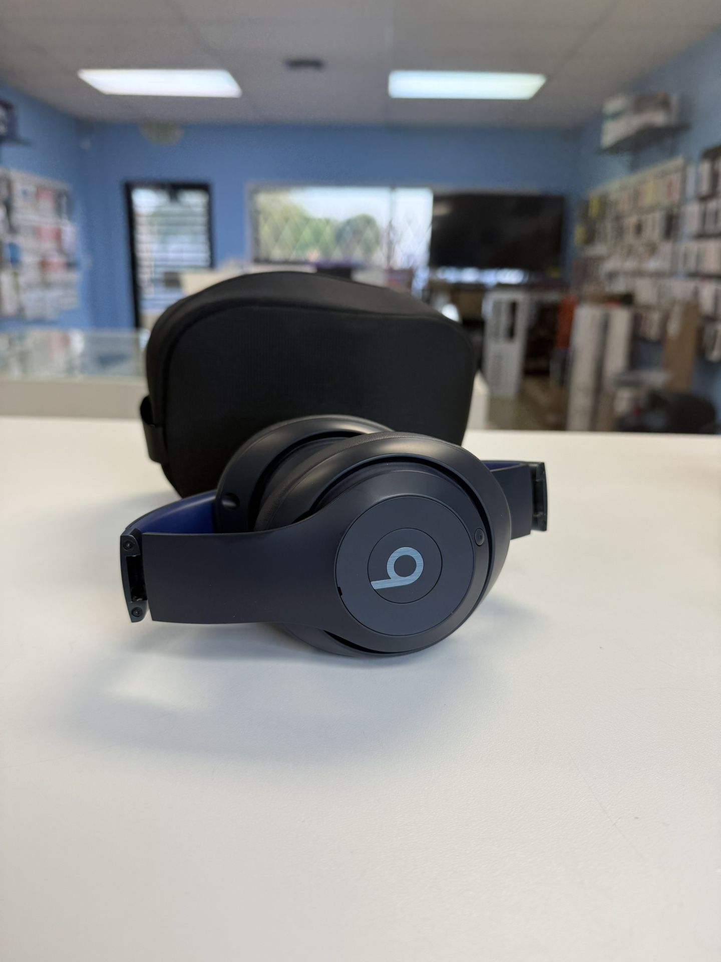 Beats Studio Pro Navy Color Like New
