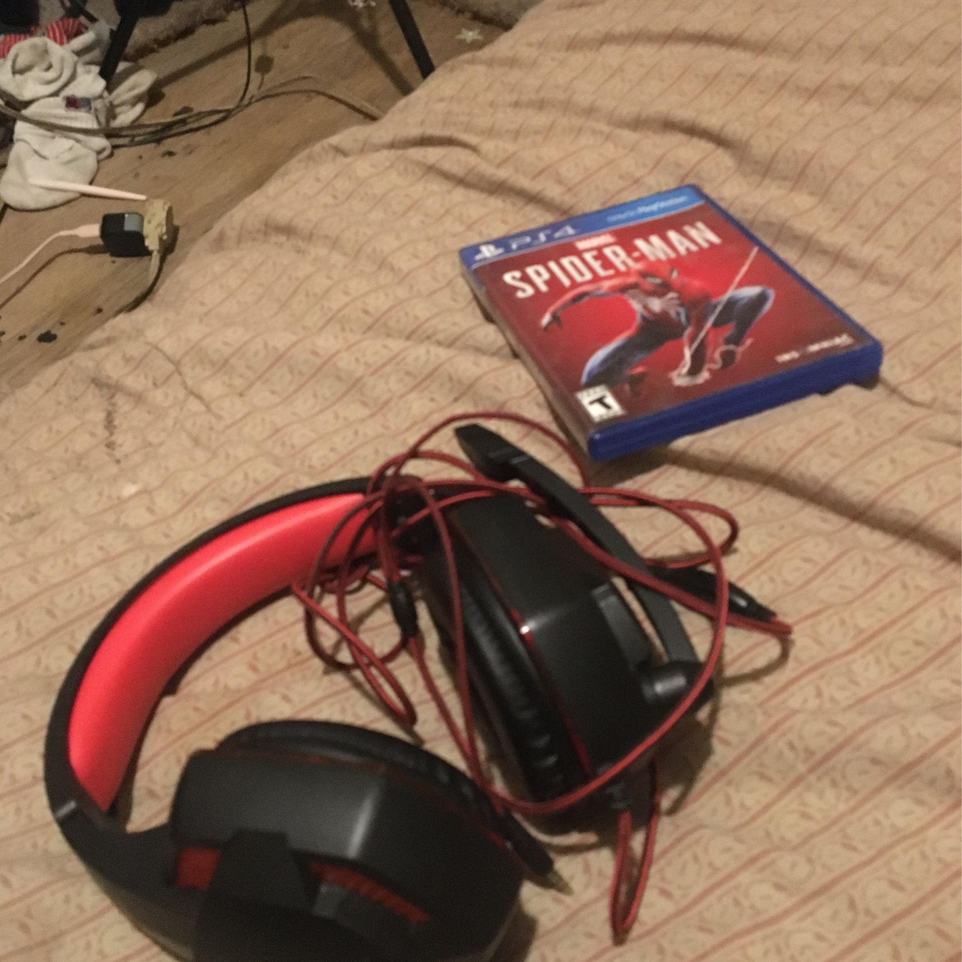 PS4 Game And Headphones 