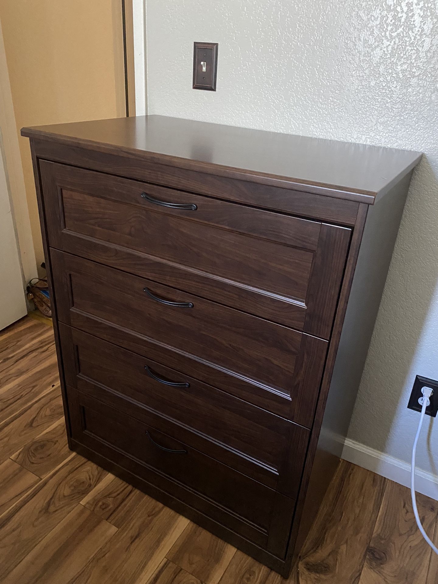 IKEA Dresser Songesand