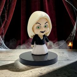 TIFFANY "BRIDE Of CHUCKY" With Stand 2" Realistic Detailed PVC Action Figure. This is a 2-inch Tiffany Valentine figure from the Bride of Chucky franc