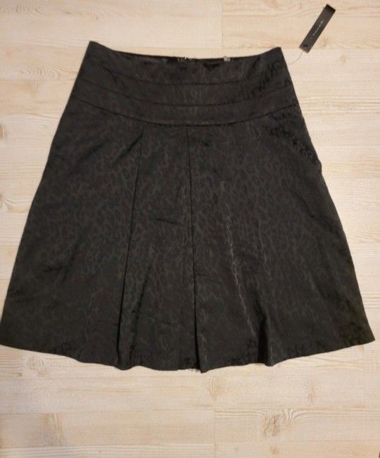 Tahari Size 8 Womens Skirt