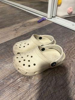 Nude crocs size 8c