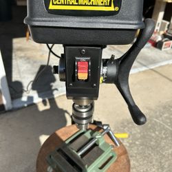 Drill Press. Like New! Only Used A Few Times. Works Great. Includes Material Vice. 