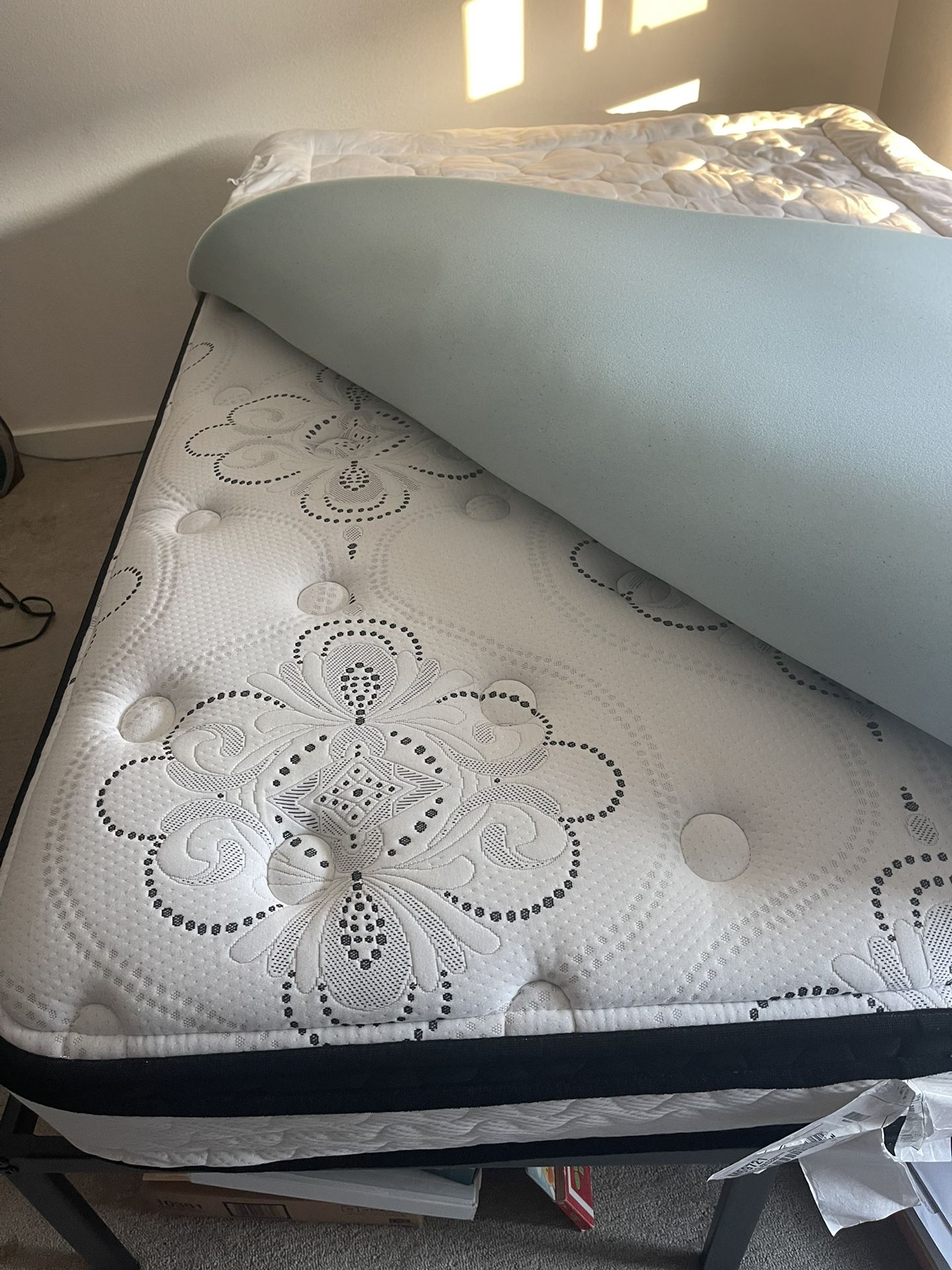 Full Size Bed Like New