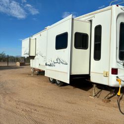 2004 Keystone Montana 