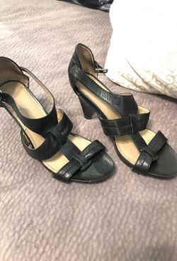 Kenneth Cole Reaction Wedges size 9