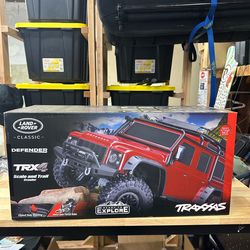 Traxxas TRX-4 1/10 Scale & Trail Rock Crawler w/Land Rover Defender Body (Red) w/XL-5 ESC & TQi 2.4GHz Radio RC new