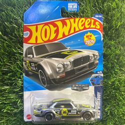 Hot Wheels 2025 Zamac 1/64 Scale Jaguar XJC #HotWheels #JaguarXJC