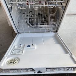 Dishwasher 