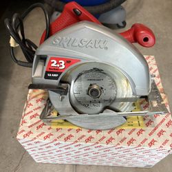 Skilsaw  7 1/4 “ Circular Power Saw 