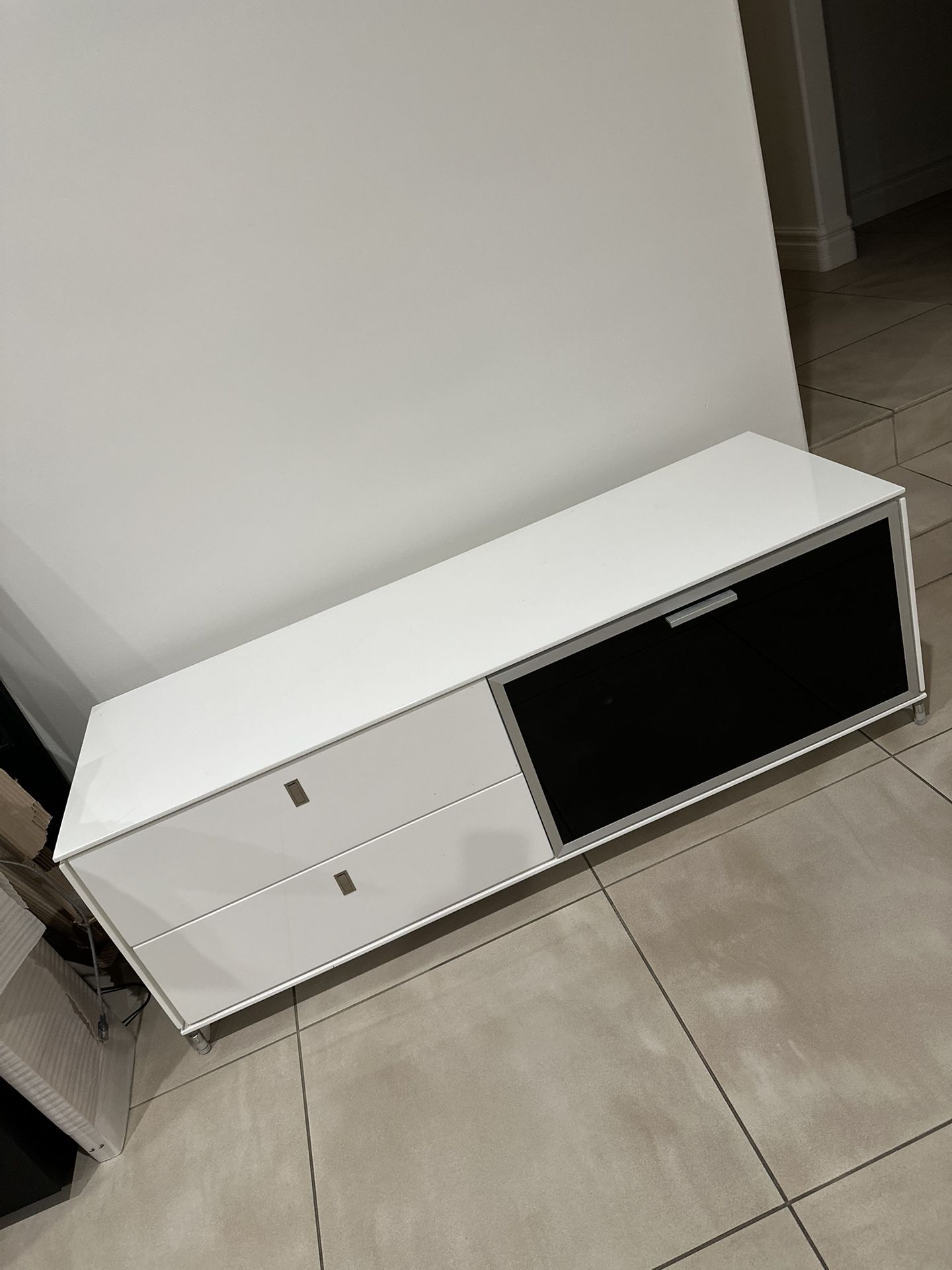coffee/console table with drawers