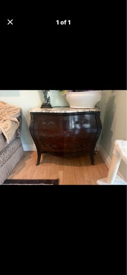 Bombay desk