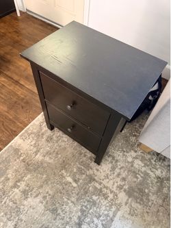 Nightstand/ Bedside Table