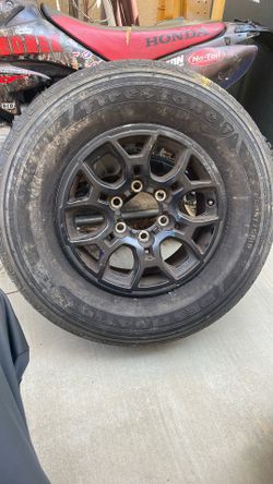 SUV Rim And Tire 