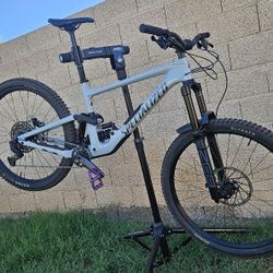 2024 Specialized Enduro Comp, Size S4 (Large)