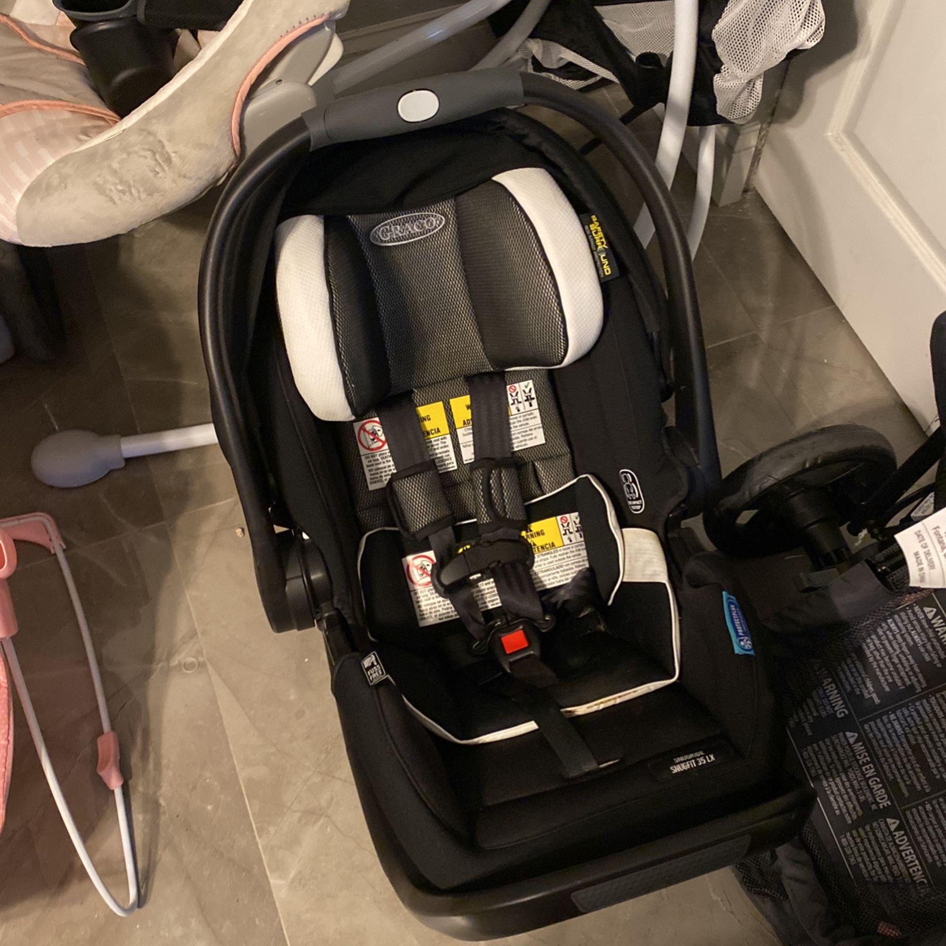 Graco Infant Carrier for Sale in Pembroke Pines, FL OfferUp