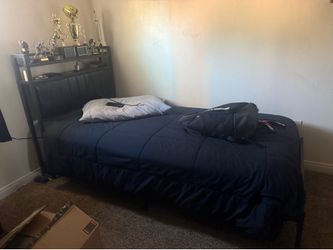 2 Twin Beds with mattress