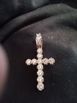cross pendant