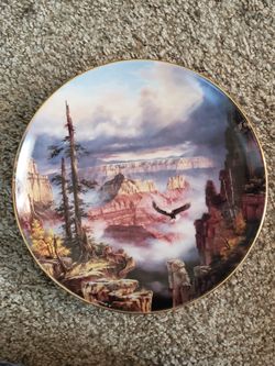 Eagle collector plate's