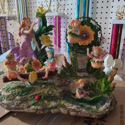 Disney Fairies Wind Up Musical and Moving Figurine 