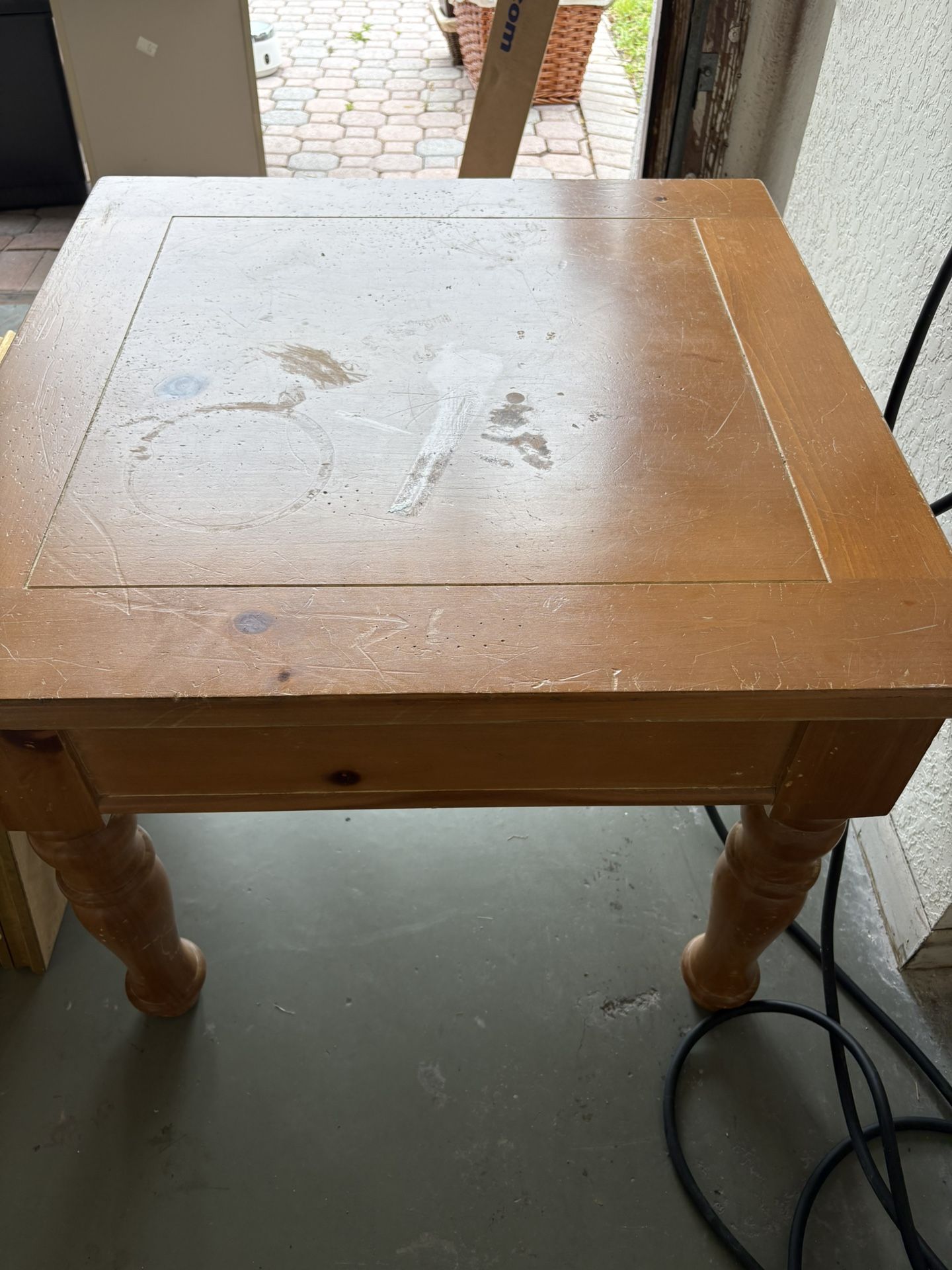 Broyhill Square End Table