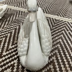 Swan porcelain by Duncan Royale white light tan