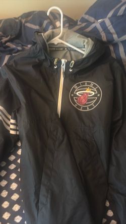 Adidas Miami Heat rain coat medium