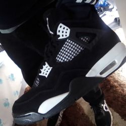 Thunder 4 N Gammas 11