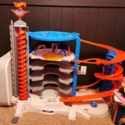 Hot Wheels Tower