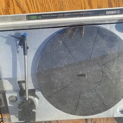 Yamaha Turntable
