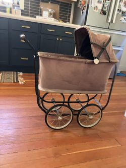 Antique doll carriage