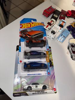 Hot Wheels Nissan Skyline GT-R lot