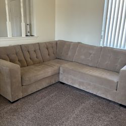 Tan L Shaped Sectional Sofá