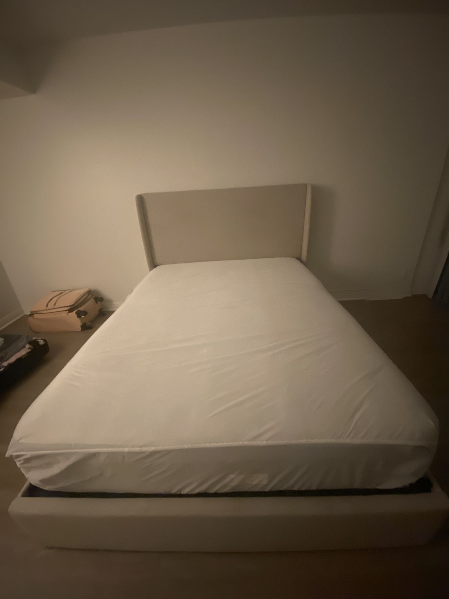 QUEEN BED FRAME AND MATTRESSES