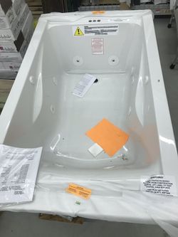 60”x36” jacuzzi